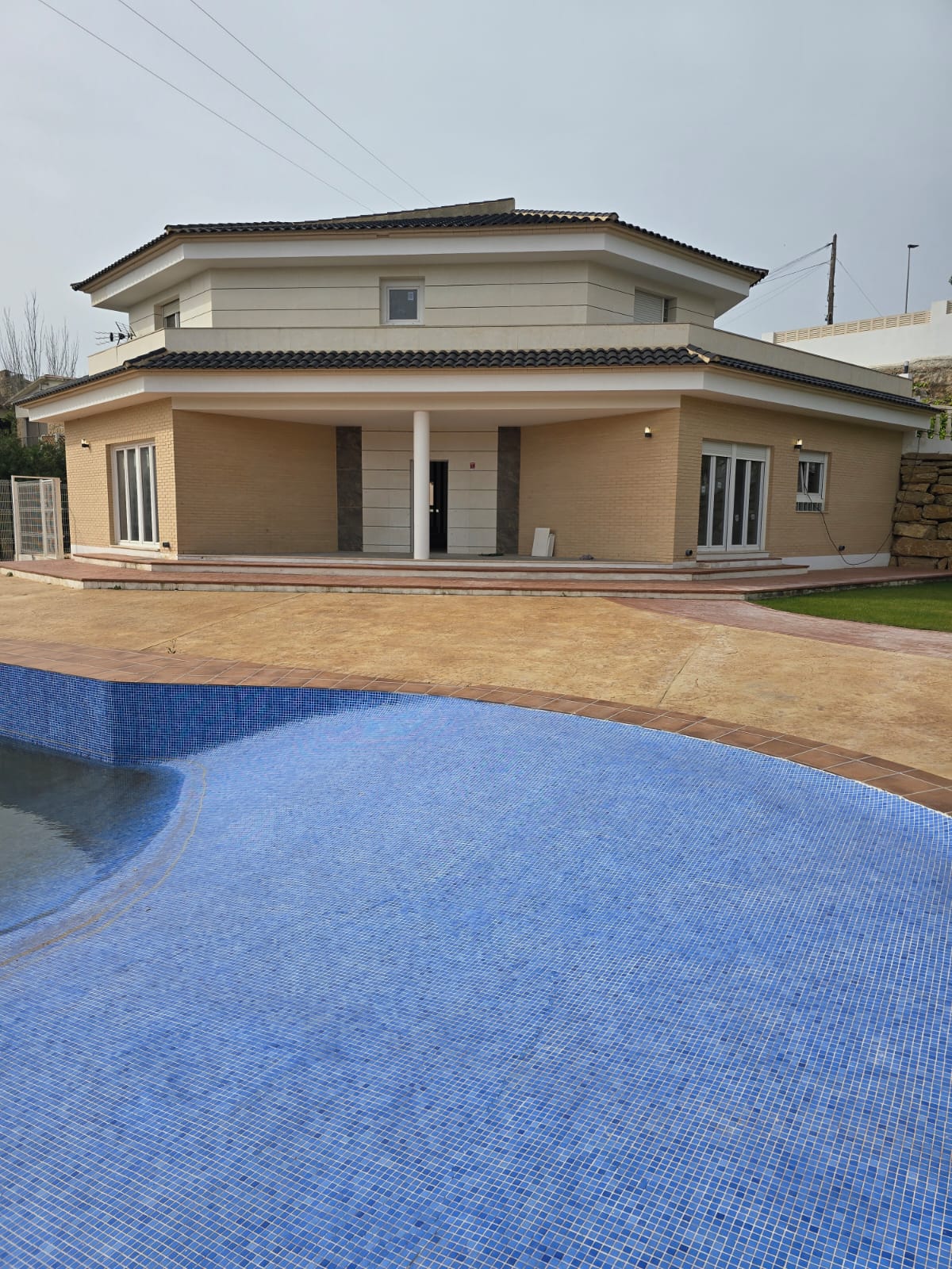 Vrijstaande villa met zeezicht in La Nucia